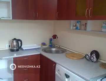 1-комнатная квартира, этаж 3 из 5, 40 м², На длительный срок
