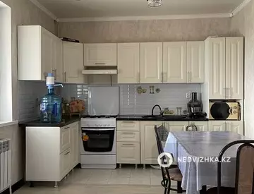 5-комнатный дом, 7 соток, 158 м²