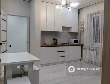 1-комнатная квартира, этаж 2 из 7, 47 м², Посуточно