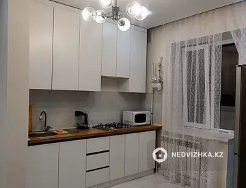 1-комнатная квартира, этаж 2 из 7, 47 м², Посуточно