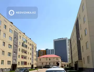 1-комнатная квартира, этаж 1 из 5, 40 м²