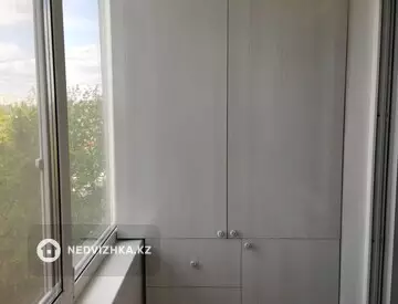 1-комнатная квартира, этаж 4 из 6, 35 м²
