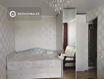 1-комнатная квартира, этаж 4 из 6, 35 м²