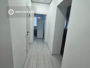 1-комнатная квартира, этаж 4 из 5, 40 м², На длительный срок