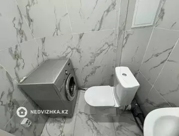 1-комнатная квартира, этаж 4 из 5, 40 м², На длительный срок