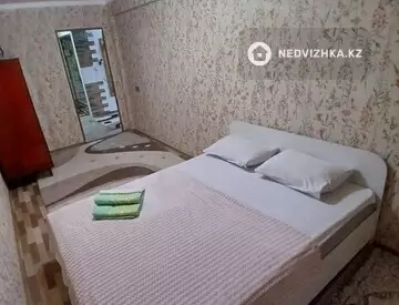 2-комнатная квартира, этаж 2 из 5, 52 м², Посуточно
