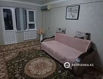 2-комнатная квартира, этаж 2 из 5, 52 м², Посуточно