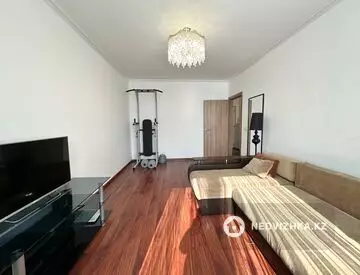 1-комнатная квартира, этаж 4 из 7, 44 м²