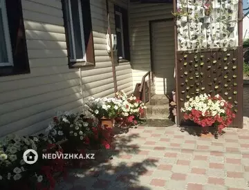 5-комнатный дом, 4.7 соток, 87 м²