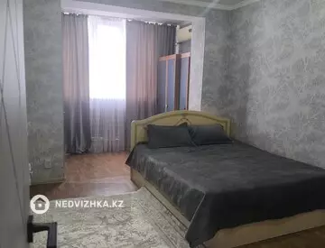 2-комнатная квартира, этаж 4 из 5, 56 м², На длительный срок