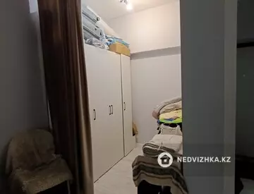 1-комнатная квартира, этаж 1 из 12, 40 м²