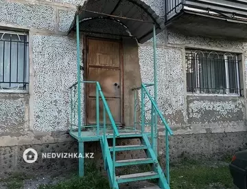 2-комнатная квартира, этаж 1 из 5, 44 м²