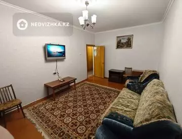 2-комнатная квартира, этаж 7 из 8, 58 м², На длительный срок