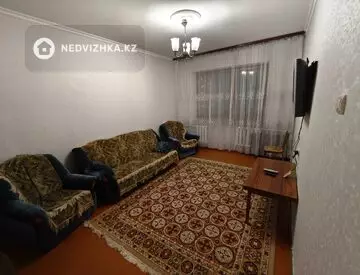2-комнатная квартира, этаж 7 из 8, 58 м², На длительный срок