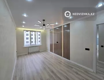 1-комнатная квартира, этаж 3 из 9, 34 м²
