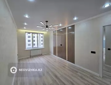 1-комнатная квартира, этаж 3 из 9, 34 м²