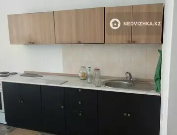 3-комнатная квартира, этаж 4 из 12, 99 м²
