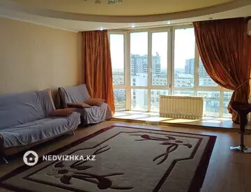 3-комнатная квартира, этаж 8 из 8, 130 м², На длительный срок