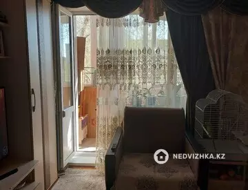 1-комнатная квартира, этаж 3 из 5, 37 м², На длительный срок