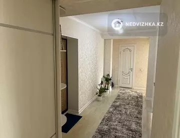 2-комнатная квартира, этаж 3 из 3, 60 м²