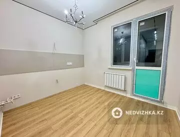 1-комнатная квартира, этаж 8 из 12, 40 м²