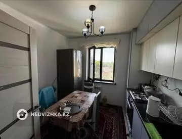 2-комнатная квартира, этаж 5 из 10, 60 м²