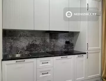 2-комнатная квартира, этаж 3 из 10, 44 м²