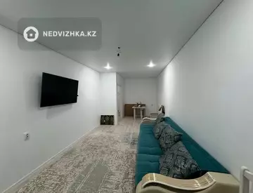 1-комнатная квартира, этаж 3 из 9, 44 м²
