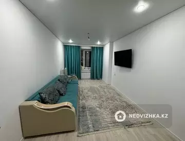 1-комнатная квартира, этаж 3 из 9, 44 м²