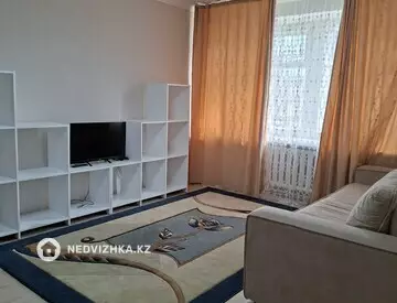 1-комнатная квартира, этаж 2 из 5, 41 м², На длительный срок