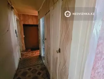 2-комнатная квартира, этаж 3 из 5, 42 м²