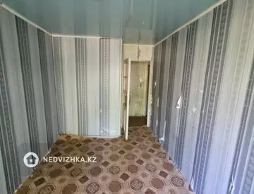 2-комнатная квартира, этаж 3 из 5, 42 м²