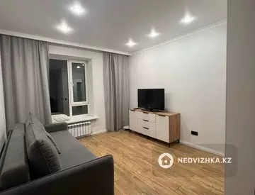 1-комнатная квартира, этаж 8 из 12, 39 м²