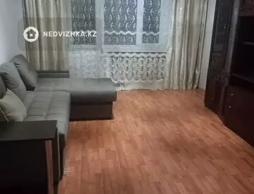 2-комнатная квартира, этаж 3 из 5, 54 м²