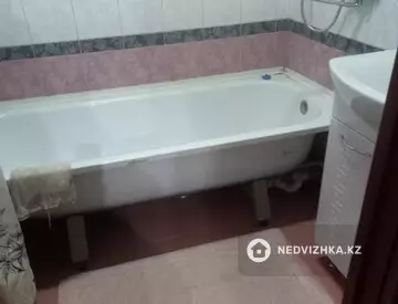 2-комнатная квартира, этаж 3 из 5, 54 м²