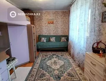 3-комнатная квартира, этаж 4 из 5, 59 м²