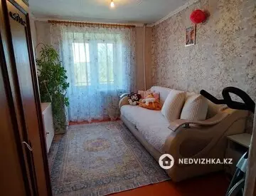 3-комнатная квартира, этаж 4 из 5, 59 м²