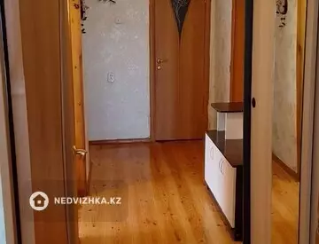 3-комнатная квартира, этаж 4 из 5, 59 м²
