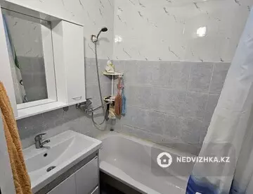 1-комнатная квартира, этаж 9 из 9, 45 м²