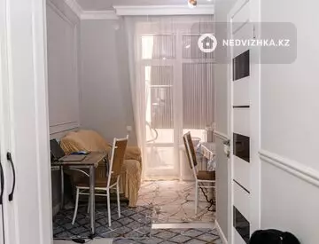 2-комнатная квартира, этаж 3 из 9, 35 м²