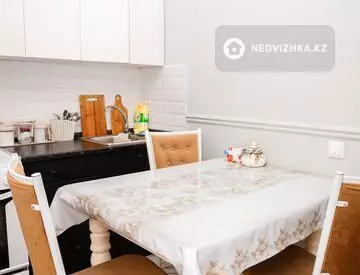 2-комнатная квартира, этаж 3 из 9, 35 м²