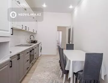 2-комнатная квартира, этаж 8 из 9, 70 м²