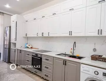 2-комнатная квартира, этаж 8 из 9, 70 м²