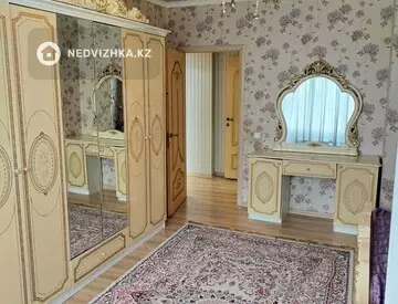 3-комнатная квартира, этаж 3 из 10, 98 м²