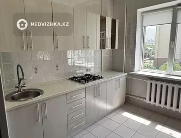 1-комнатная квартира, этаж 8 из 9, 41 м²