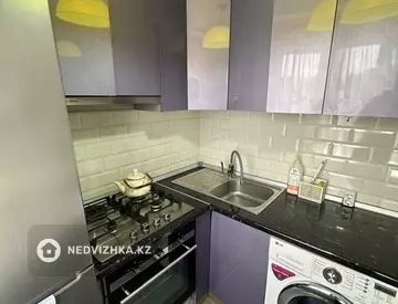 1-комнатная квартира, этаж 4 из 5, 33 м²