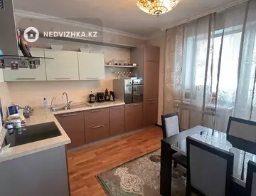 4-комнатная квартира, этаж 18 из 18, 200 м²