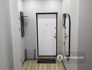 1-комнатная квартира, этаж 2 из 3, 45 м², На длительный срок