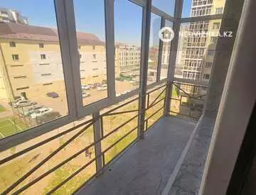 1-комнатная квартира, этаж 4 из 10, 38 м², На длительный срок
