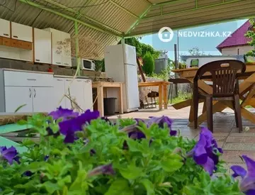 4-комнатный дом, 10 соток, 100 м², Посуточно